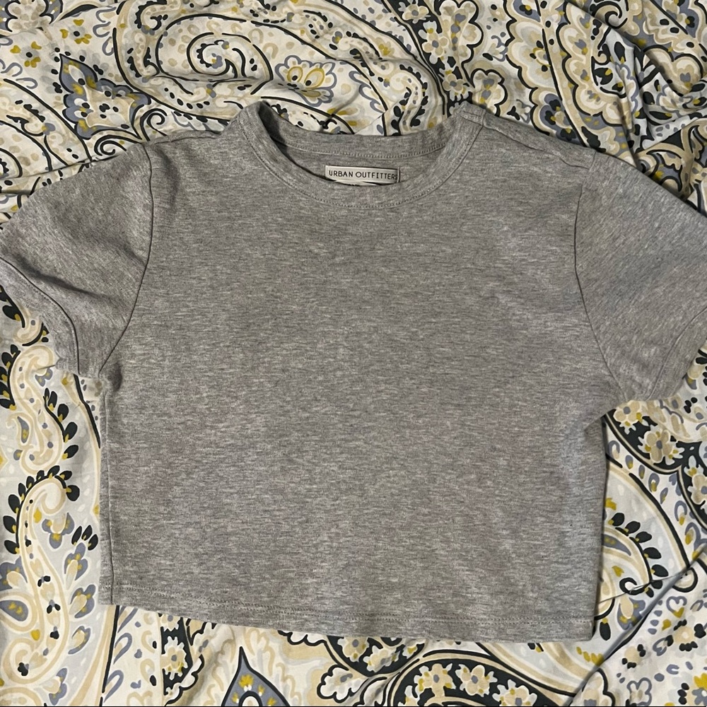 UO gray crop top
